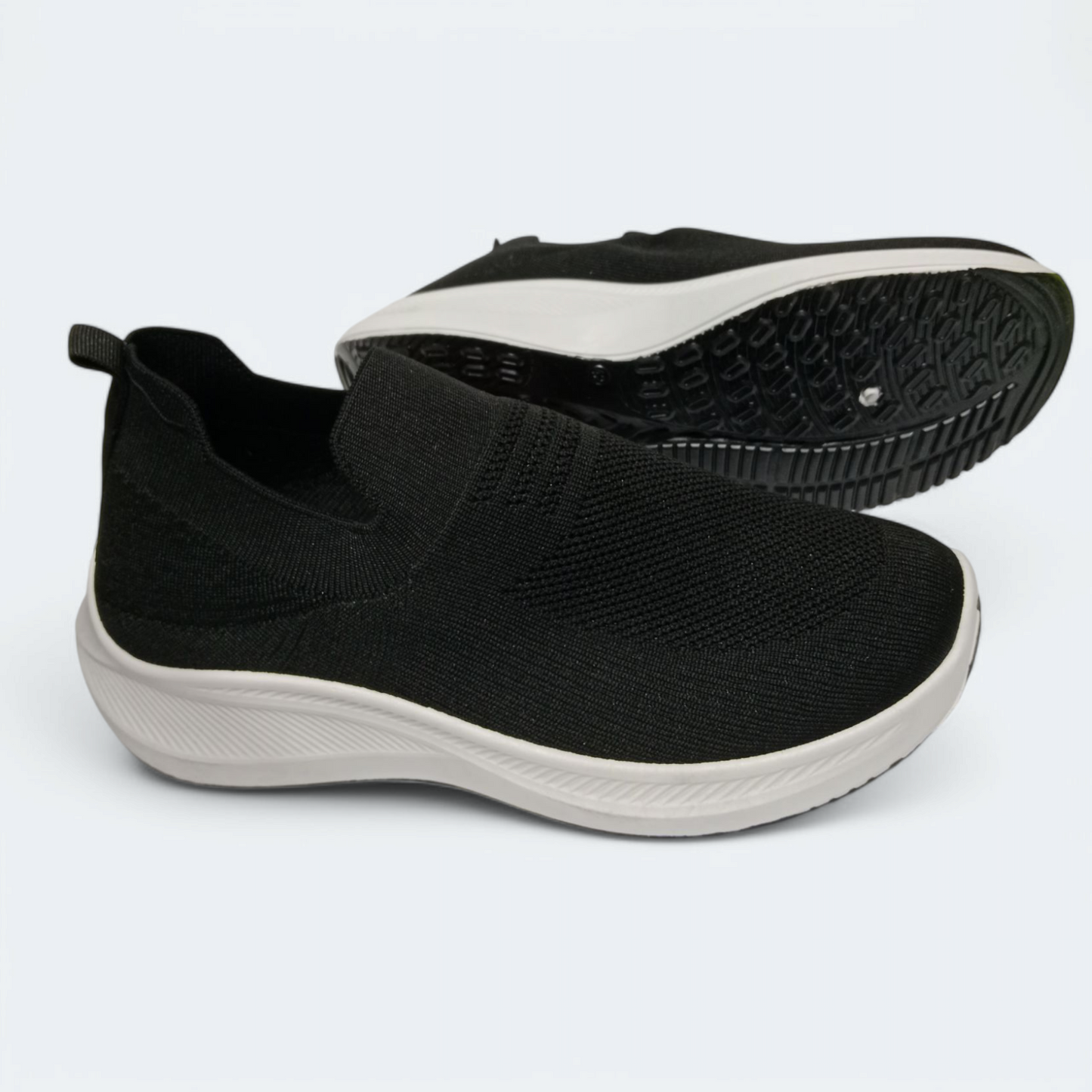 Comfortable Skechers shoes Black, Blue & Grey